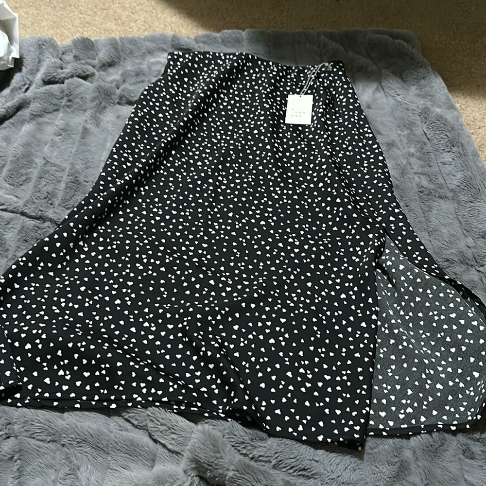 A New Day size small Black Maxi Skirt with White Hearts and slit NWT